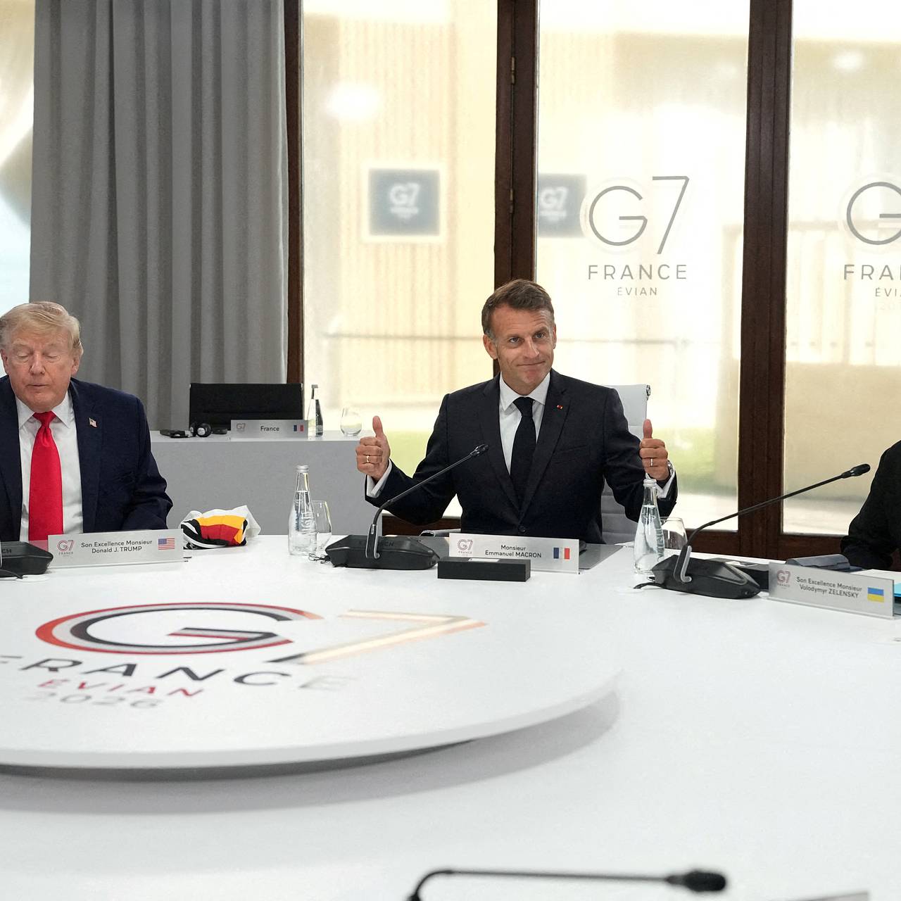 Кадры приветствия Трампа и Зеленского скрыли от публики