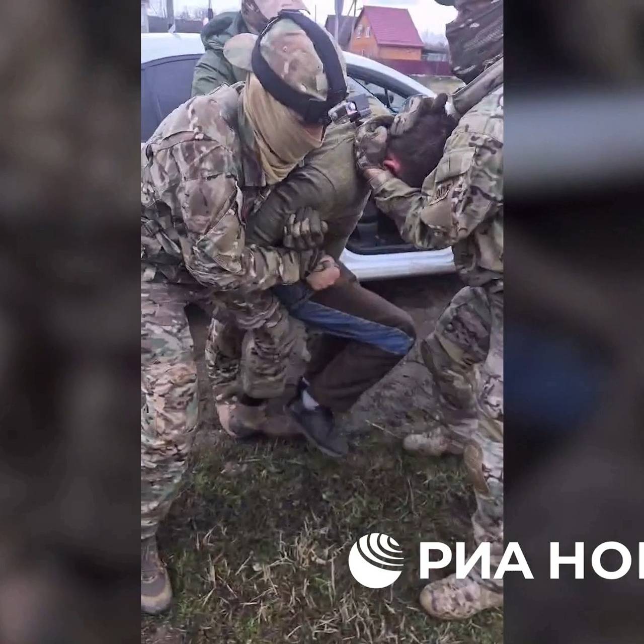 Одна простая просьба при задержании ФСБ России попала на видео