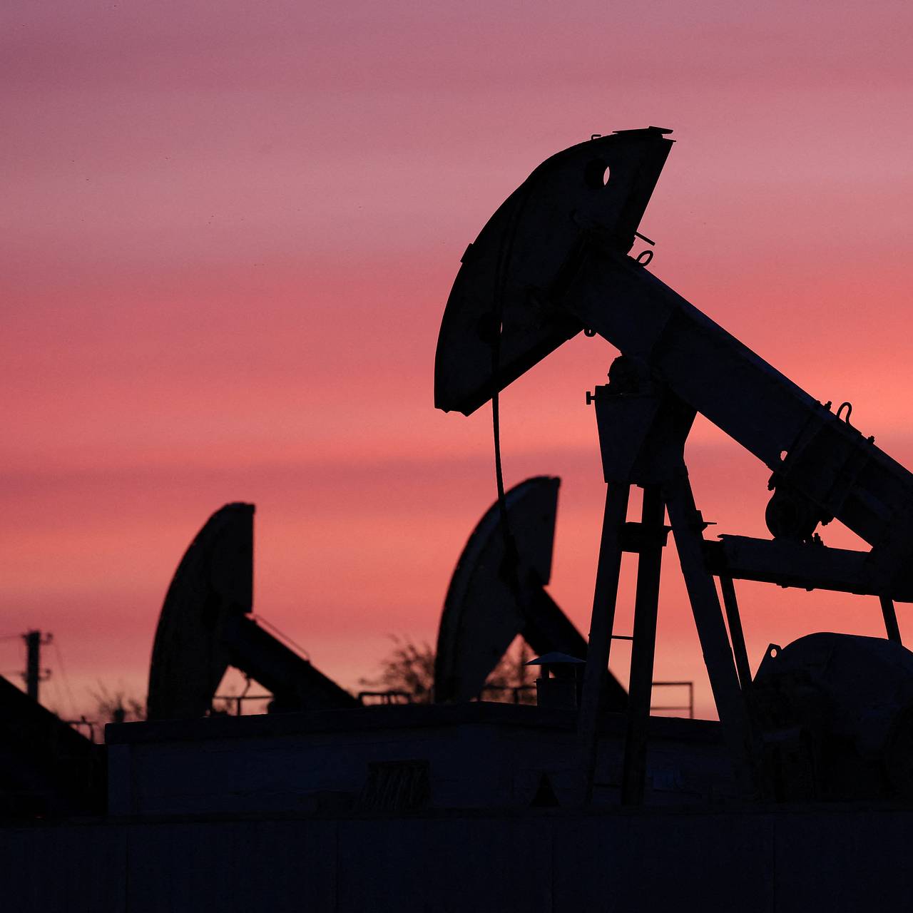 Падение нефтедобычи на Ближнем Востоке из-за войны в Иране оценили