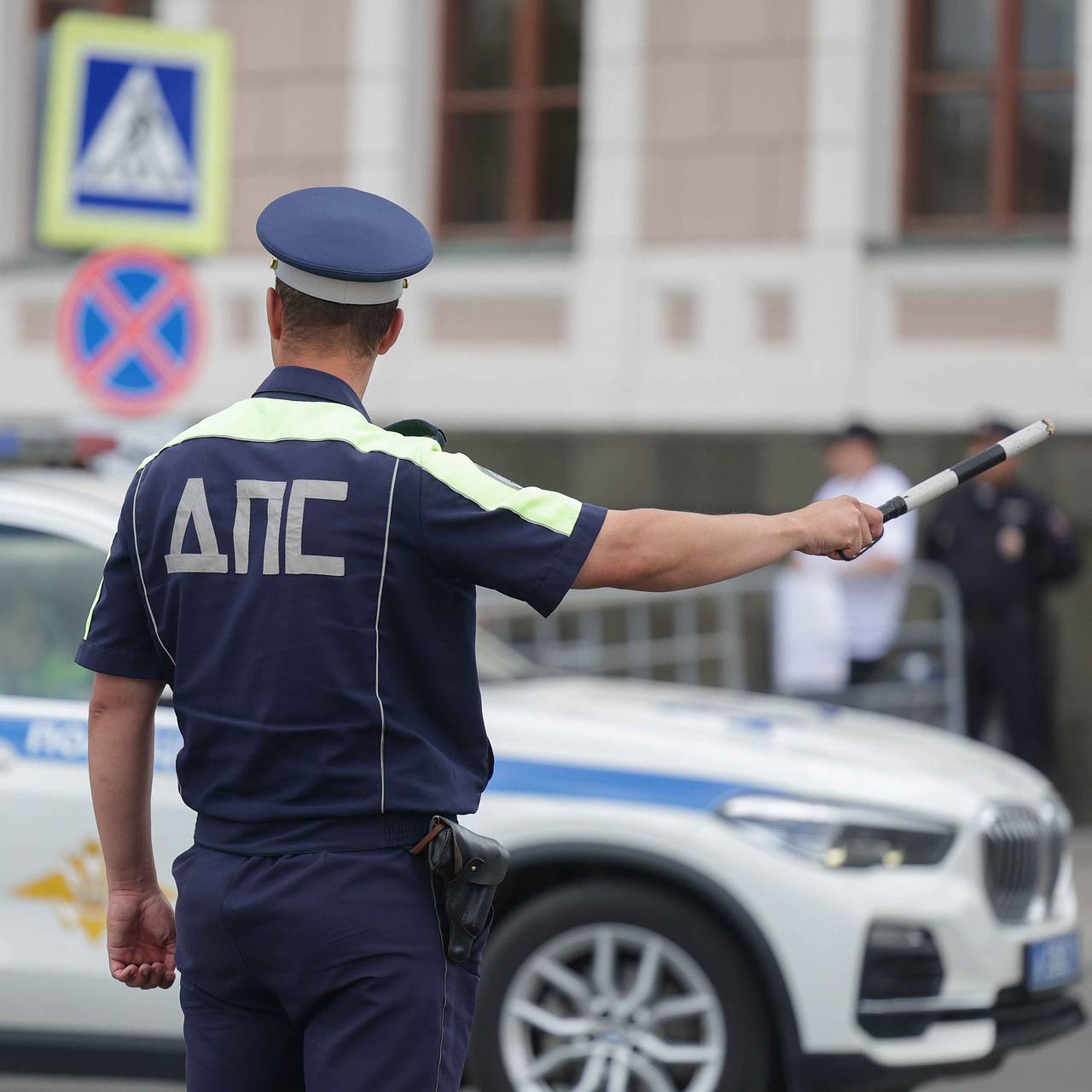 В Москве перекрыли движение на нескольких улицах
