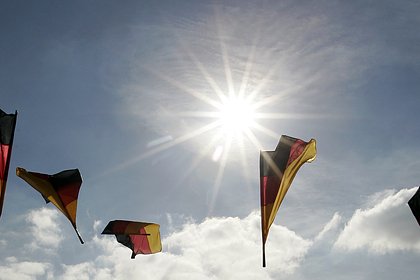 В одной европейской стране призвали прекратить выплату украинцам пособий