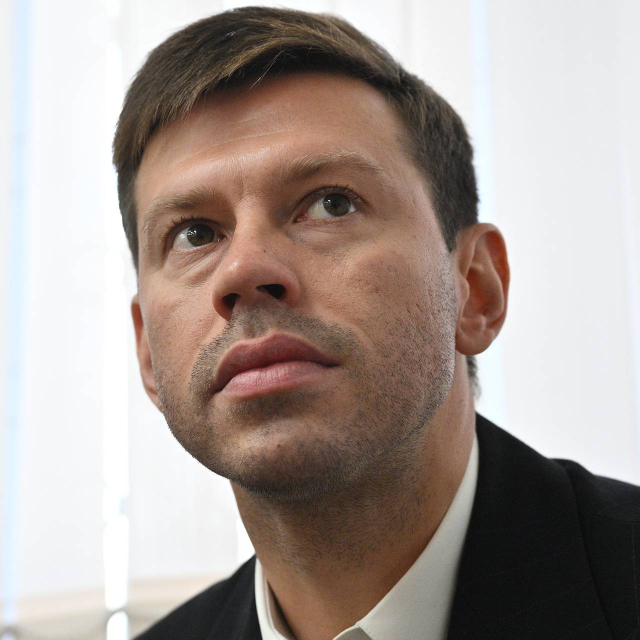 Уехавший из России украинский тренер сфотографировался со Смоловым