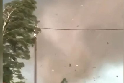 Пять человек пострадали в результате смерча в российском регионе