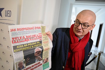 Вице-спикер сената Польши вернул две украинские награды