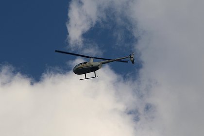 Поиски пропавшего вертолета возобновили в российском регионе