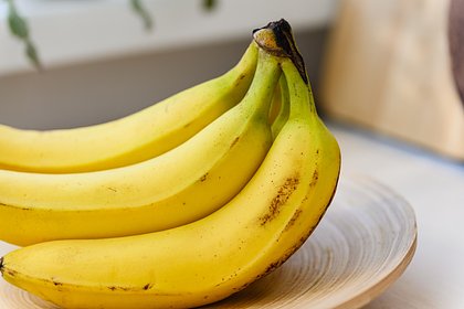 Любителям перекусить перед сном назвали идеальные продукты для утоления голода
