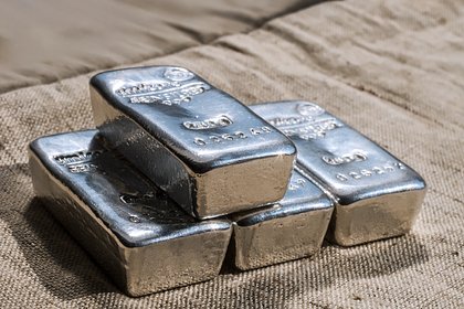 Один из ключевых драгметаллов заметно подешевел