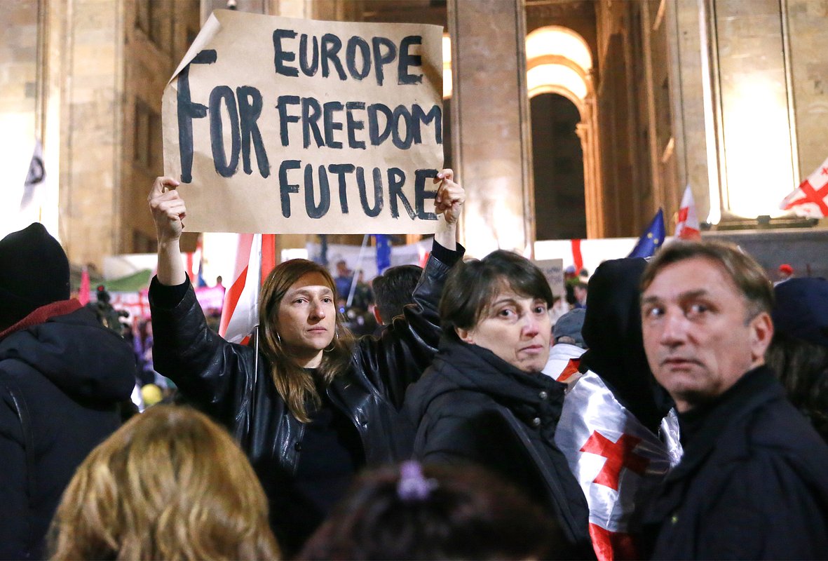 Антиправительственные протесты в Тбилиси, Грузия, 28 ноября 2025 года