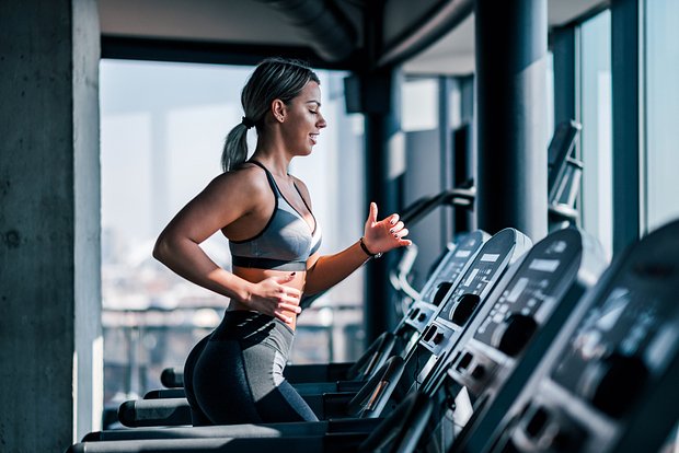 Sports are one way to get out of a dopamine pit. Photo: Branislav Nenin / Shutterstock / Fotodom