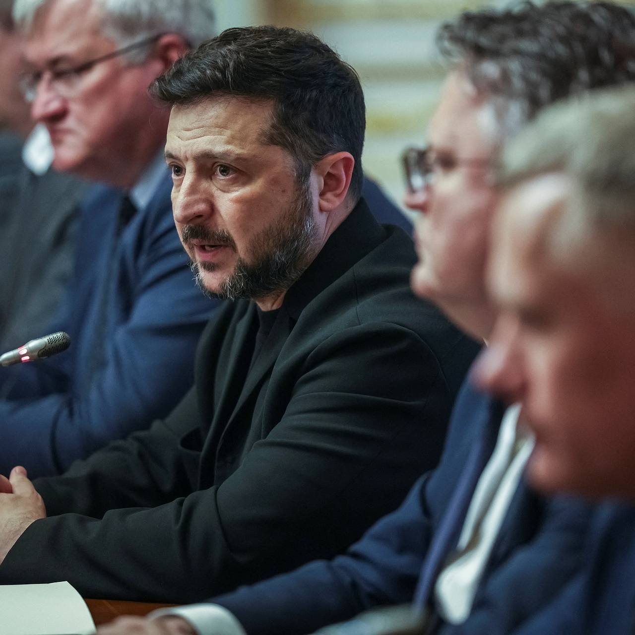 Зеленский перестал угрожать Белоруссии