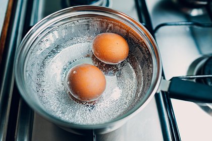 Названо оптимальное количество яиц в рационе при высоком уровне холестерина