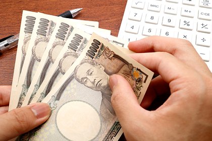Мужчину оштрафовали на два миллиона рублей из-за беременной любовницы