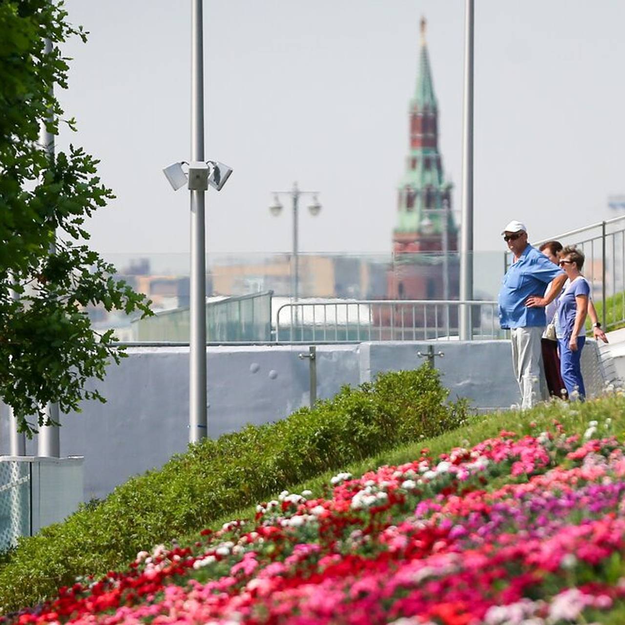 Москвичам предсказали возвращение солнечной погоды