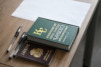 Раскрыты подробности о подготовке к экзаменам сдавшей ЕГЭ на 500 баллов москвички