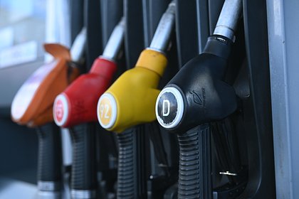 Белоруссия утроила биржевые продажи бензина в России