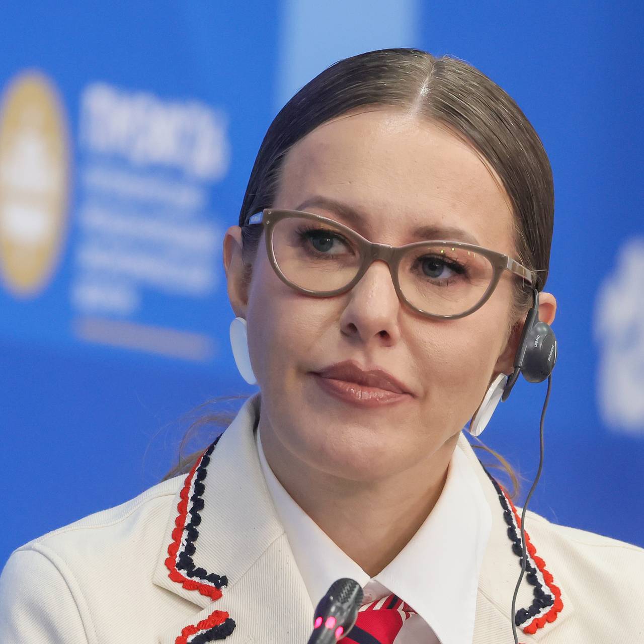 Собчак захотела защитить сына от романа с &laquo;сильной хабалкой из провинции&raquo;