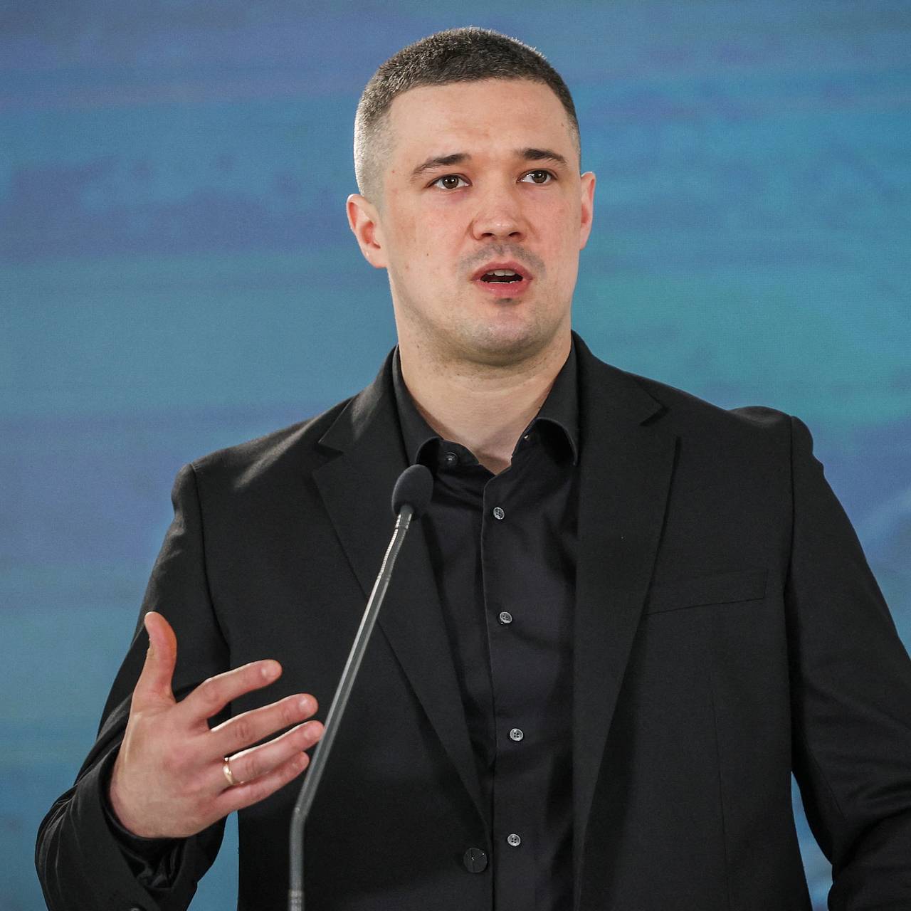 Украина обратилась за помощью к 40 странам