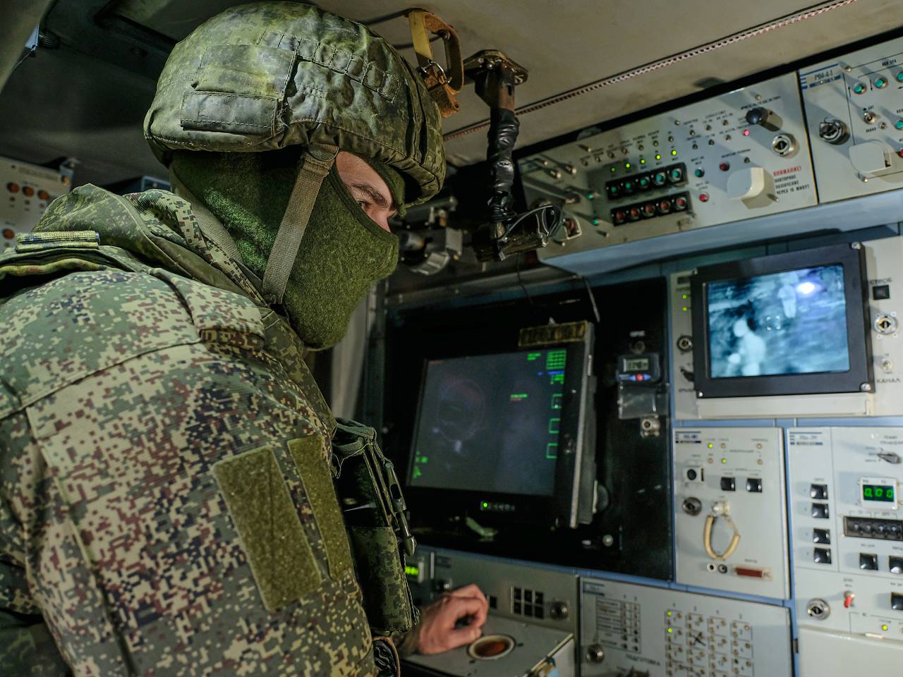 https://icdn.lenta.ru/images/2026/07/03/09/20260703090413636/wide_4_3_896b5cd3b2e1cce78a81873ba6d72424.jpg