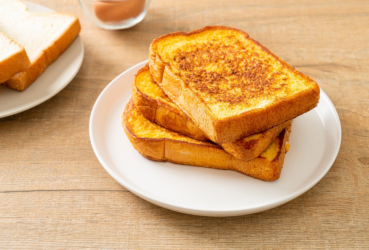 Classic sweet toast Photo: gowithstock / Shutterstock / Fotodom
