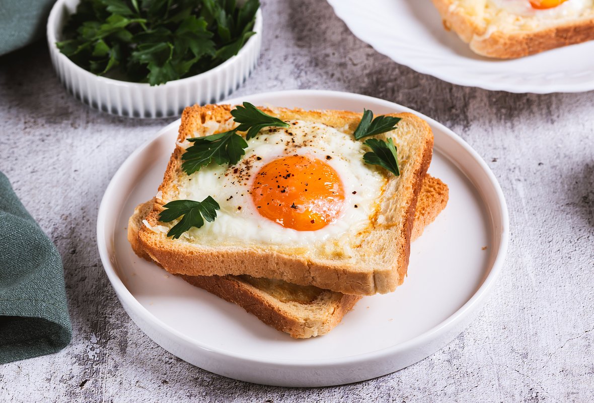 Eggs baked in bread Photo: Rui Elena / Shutterstock / Fotodom