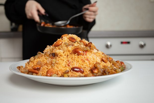 Кутья из риса с миндалем и изюмом