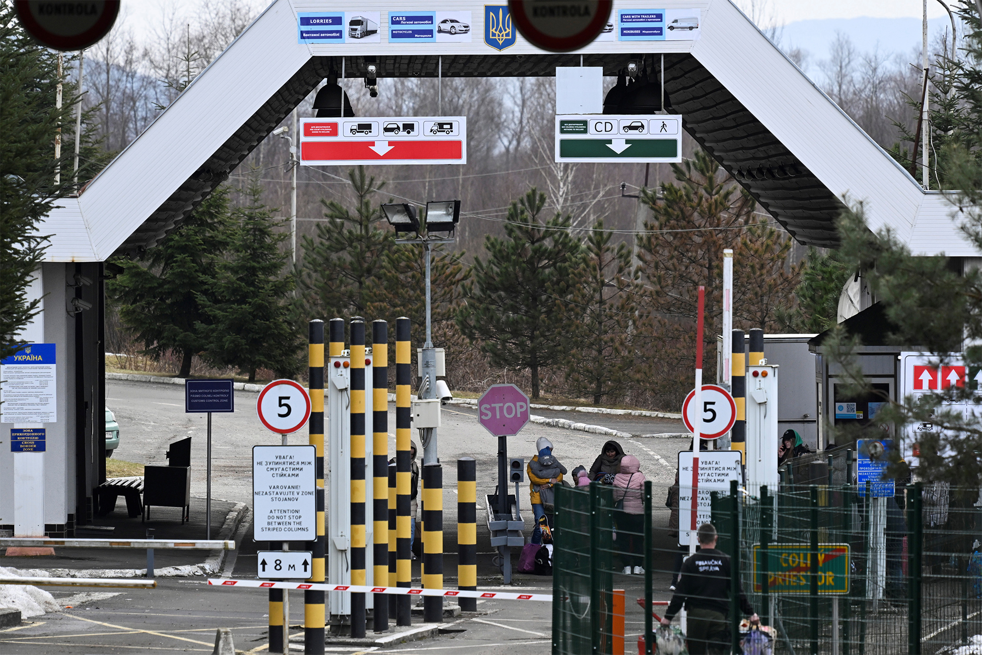 Словакия&nbsp; объяснила ограничение выдачи виз россиянам