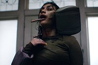 В кино — новые «Зловещие мертвецы». Чем пугает зрителей продолжение культового и самого лютого фильма ужасов?