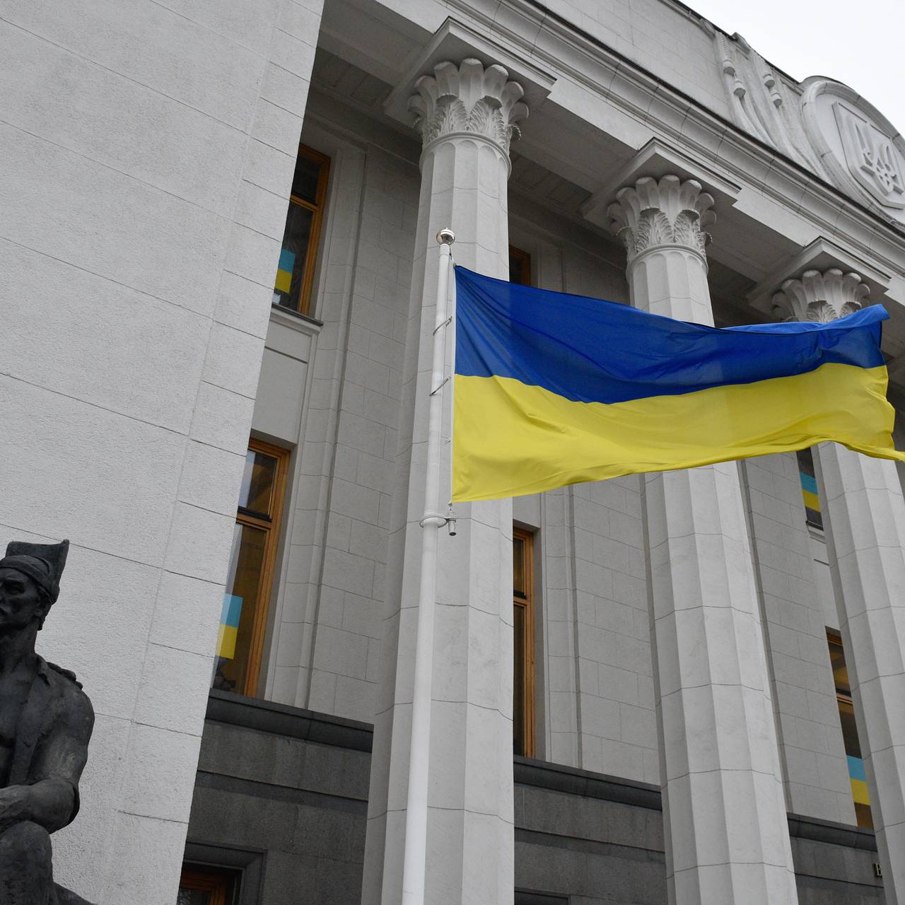 Зеленский внес в Раду предложение о кандидатуре на должность премьер-министра