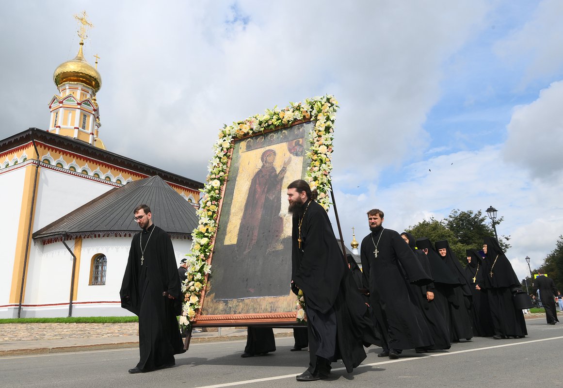 Крестный ход с Боголюбской иконой Божией Матери в честь 1000-летия Суздаля