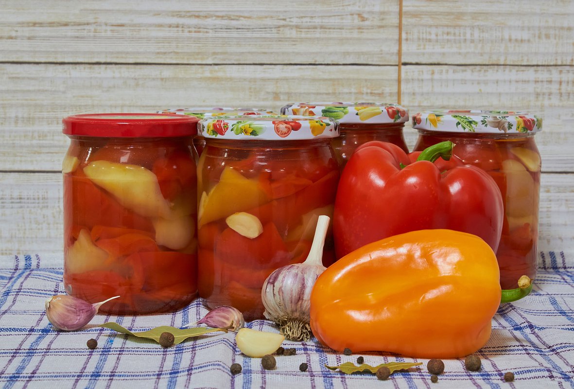 Маринованный перец по-израильски хорош и сам по себе, и как добавка к разным блюдам