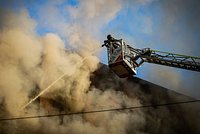 Россия атакует военные цели на Украине. Под удар попал ключевой узел газотранспортной системы, горит черниговский ТЦК 