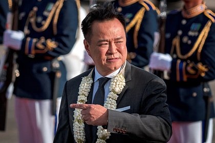 Премьер Тайланда исполнил серенаду китайскому коллеге