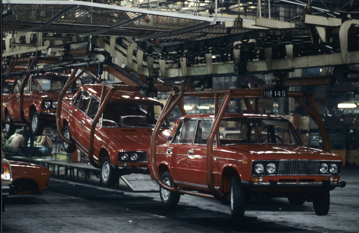 Gallery - «АвтоВАЗу» — 60 лет: история создания главного автозавода страны: На дорогах: Авто: Lenta.ru - image 4
