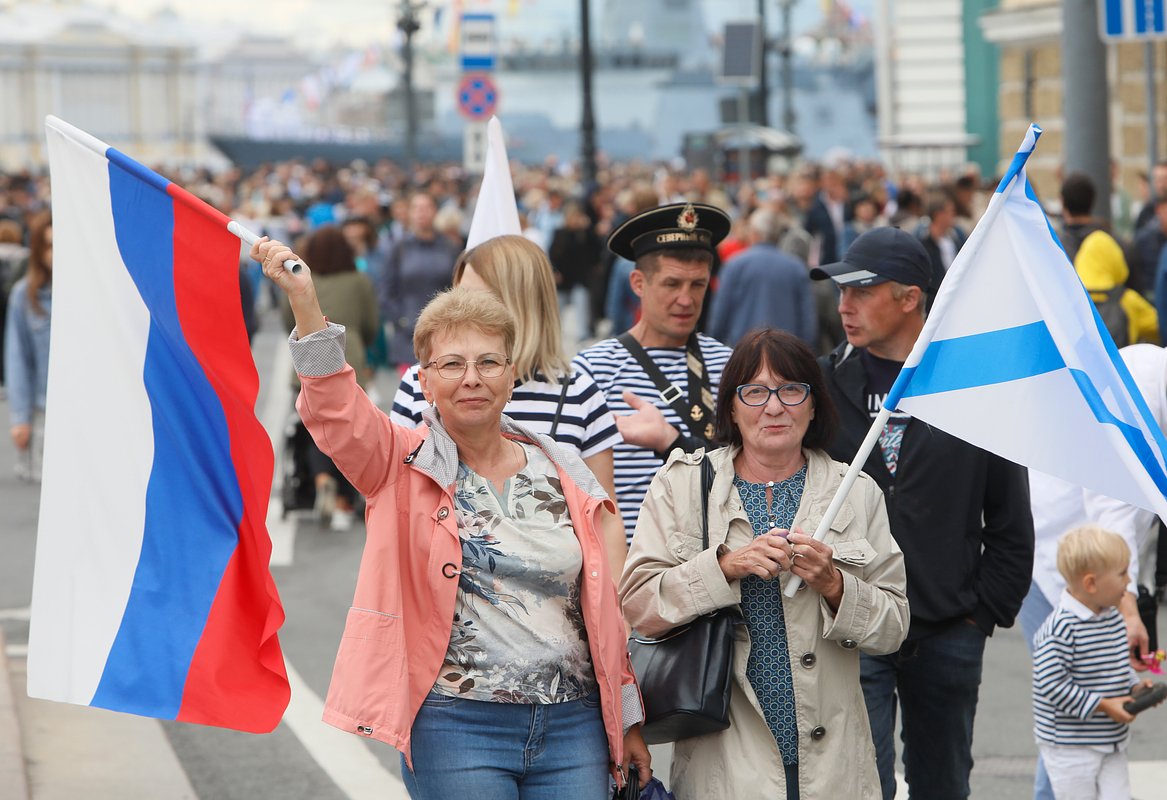 В Санкт-Петербурге организуют концерты, выставки и другие мероприятия в честь Дня ВМФ