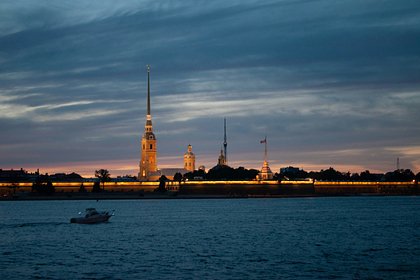 Петербуржцев разбудил напоминающий раскаты грома звук
