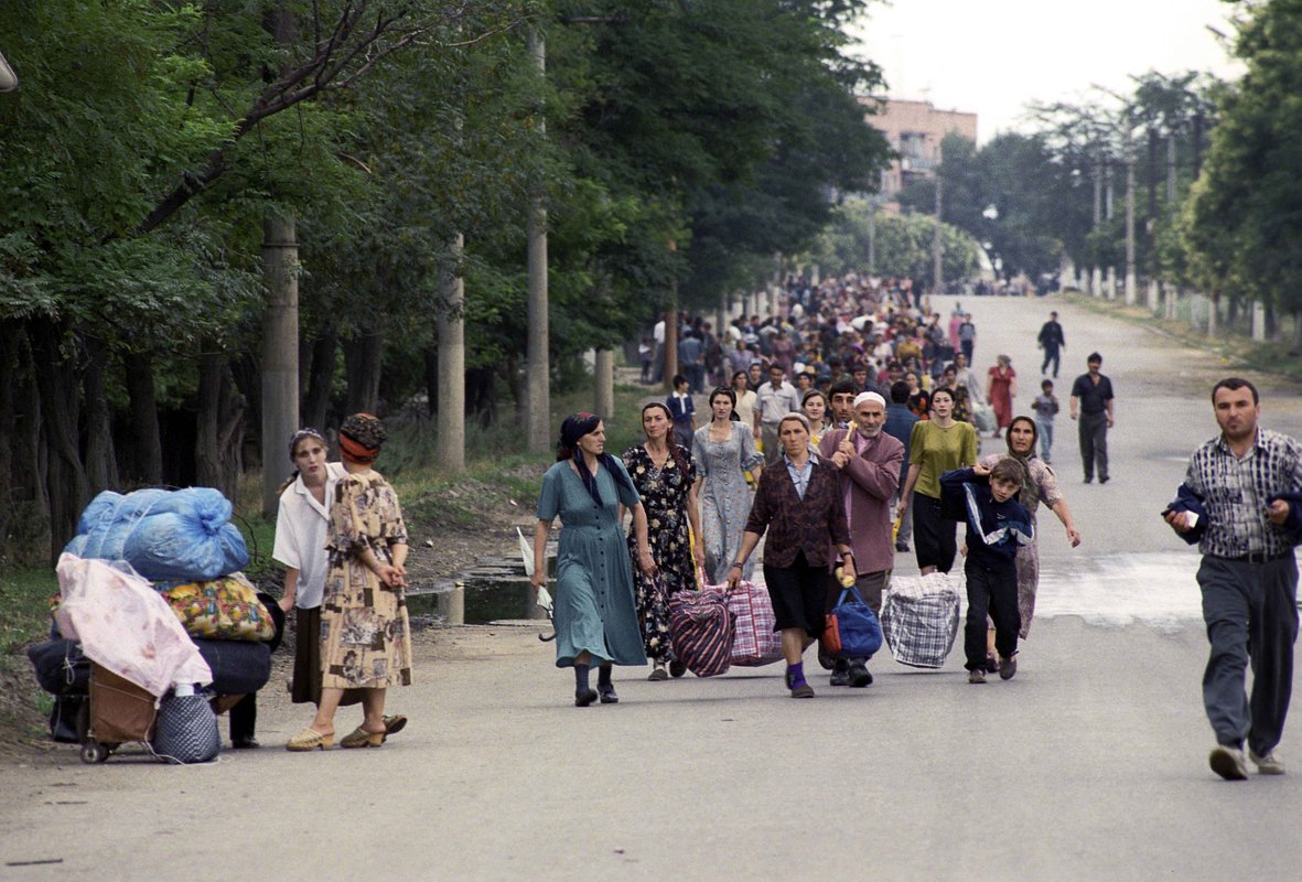 Эвакуация мирных жителей, 10 августа 1996 года