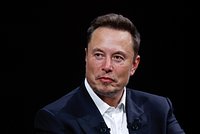 «Это не значит, что я на стороне России». Маск заявил о получении ВС РФ Starlink для ударов по Украине. Что он сказал о конфликте?