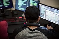 Хакерская группировка из «Троицы Хаоса» заработала достаточно денег и вышла из игры. Напоследок они поиздевались над спецслужбами 