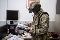 «Такая у нас черта характера». Кремль заявил об информационной войне против России. Почему россияне этого не боятся 