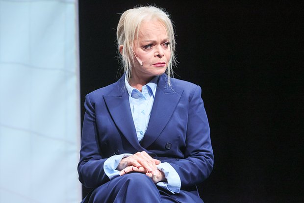 Лариса Долина