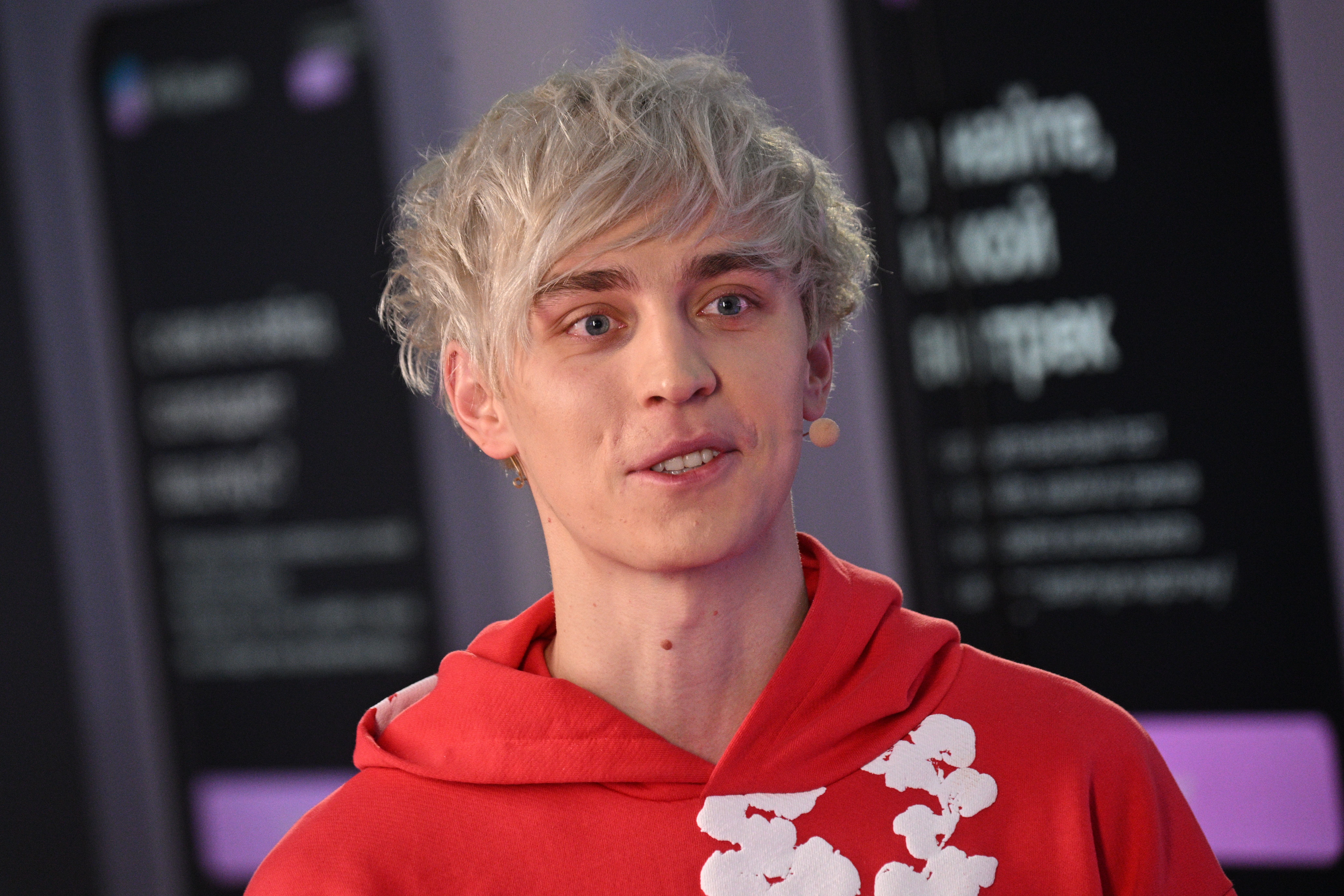 Russia’s Tax Service Freezes Accounts Linked to Blogger Vlad A4