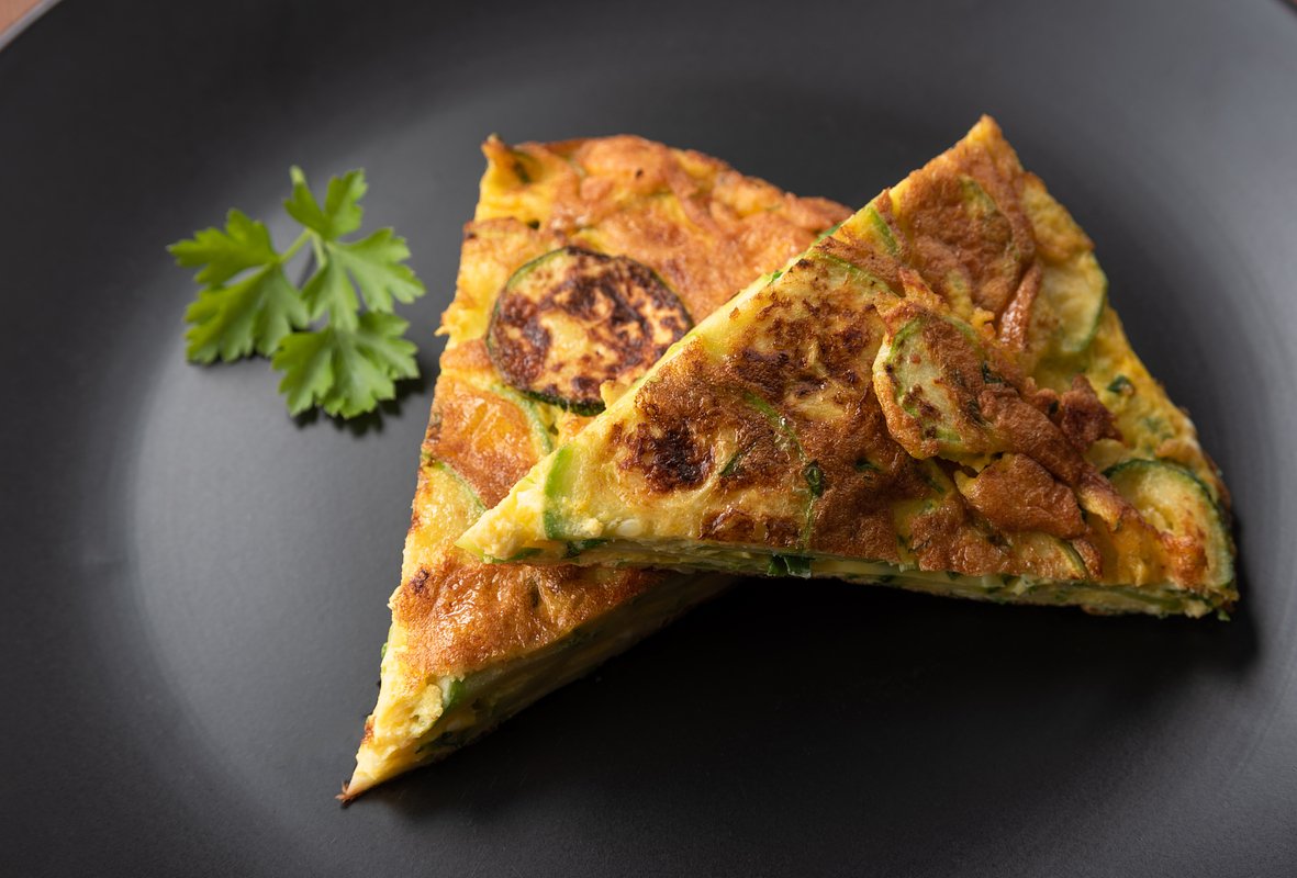 Рецепт фриттаты с кабачком и сыром фета