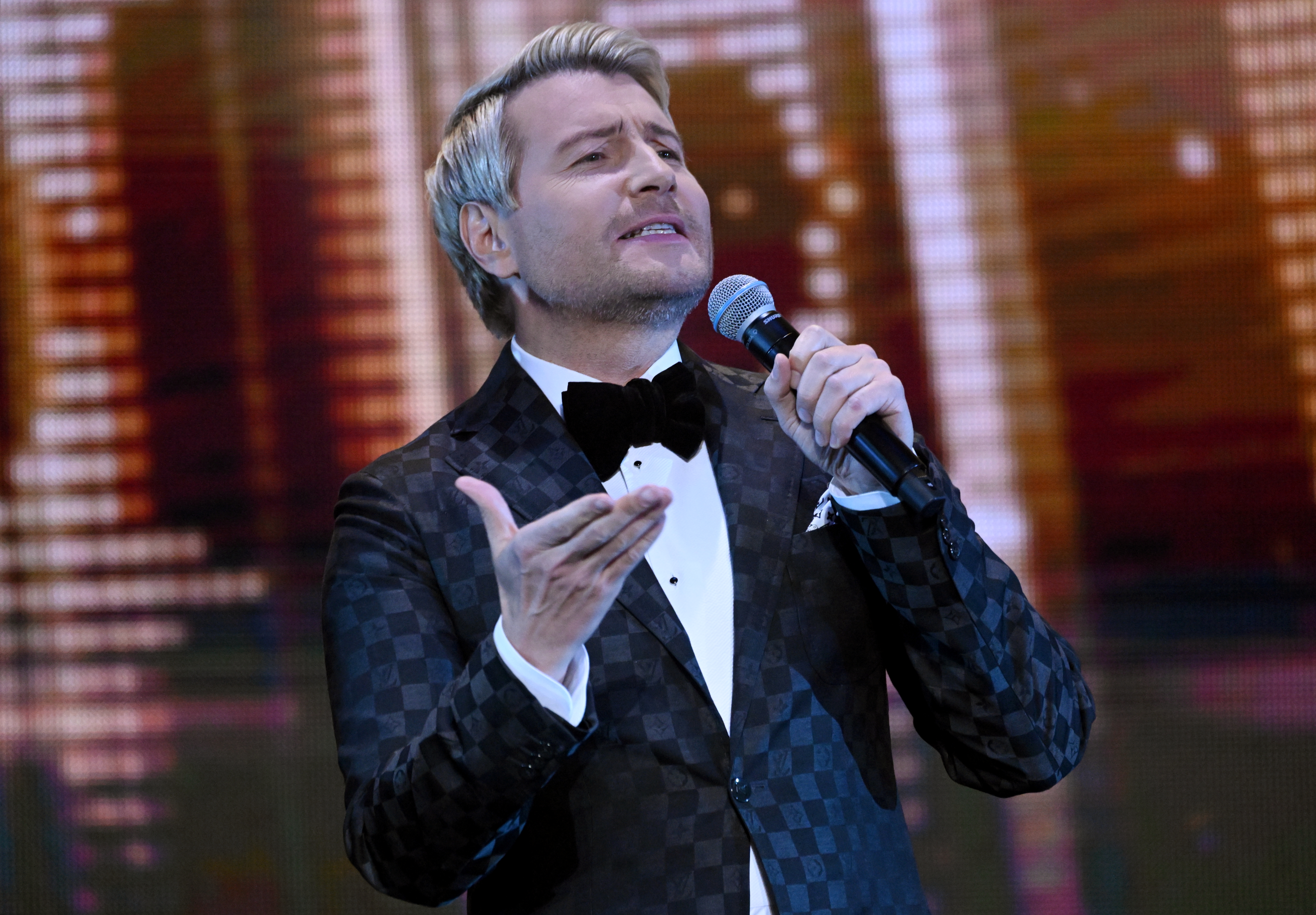 Putin Awards Order to Singer Nikolai Baskov