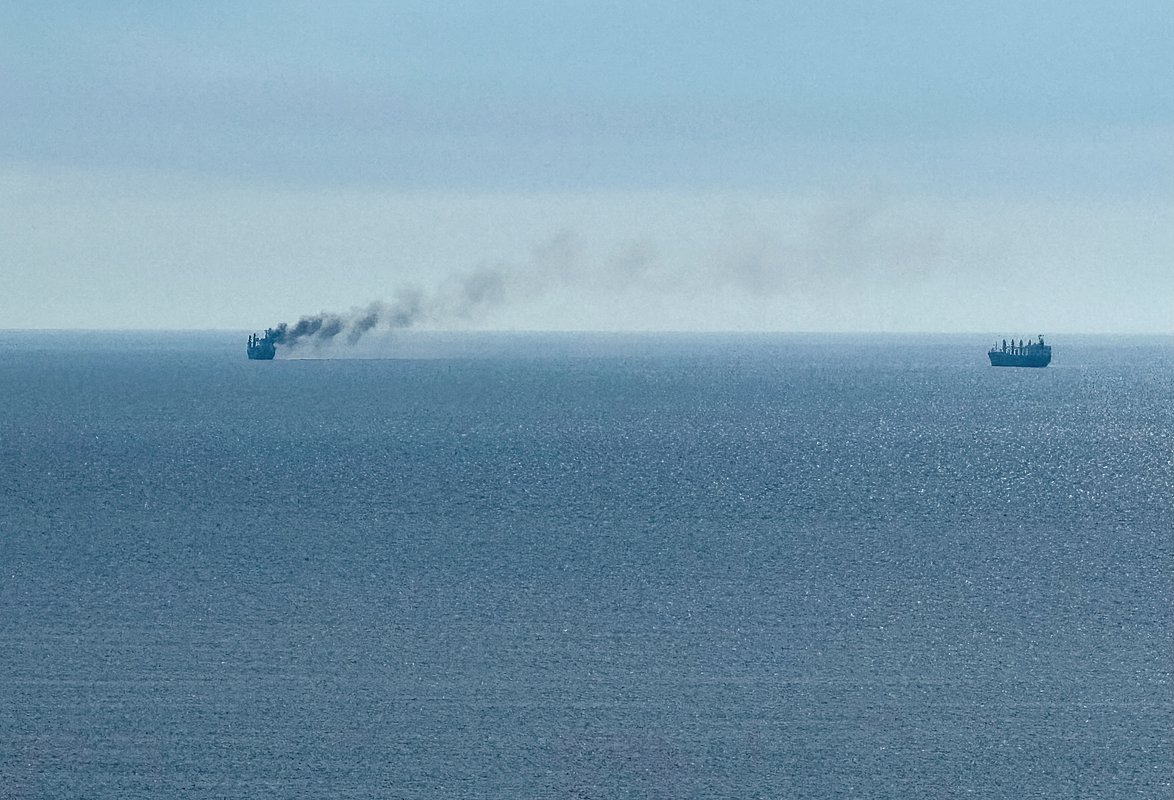 Сухогрузы в Черном море после удара Вооруженных сил России, окрестности Одессы, 14 июля 2026 года