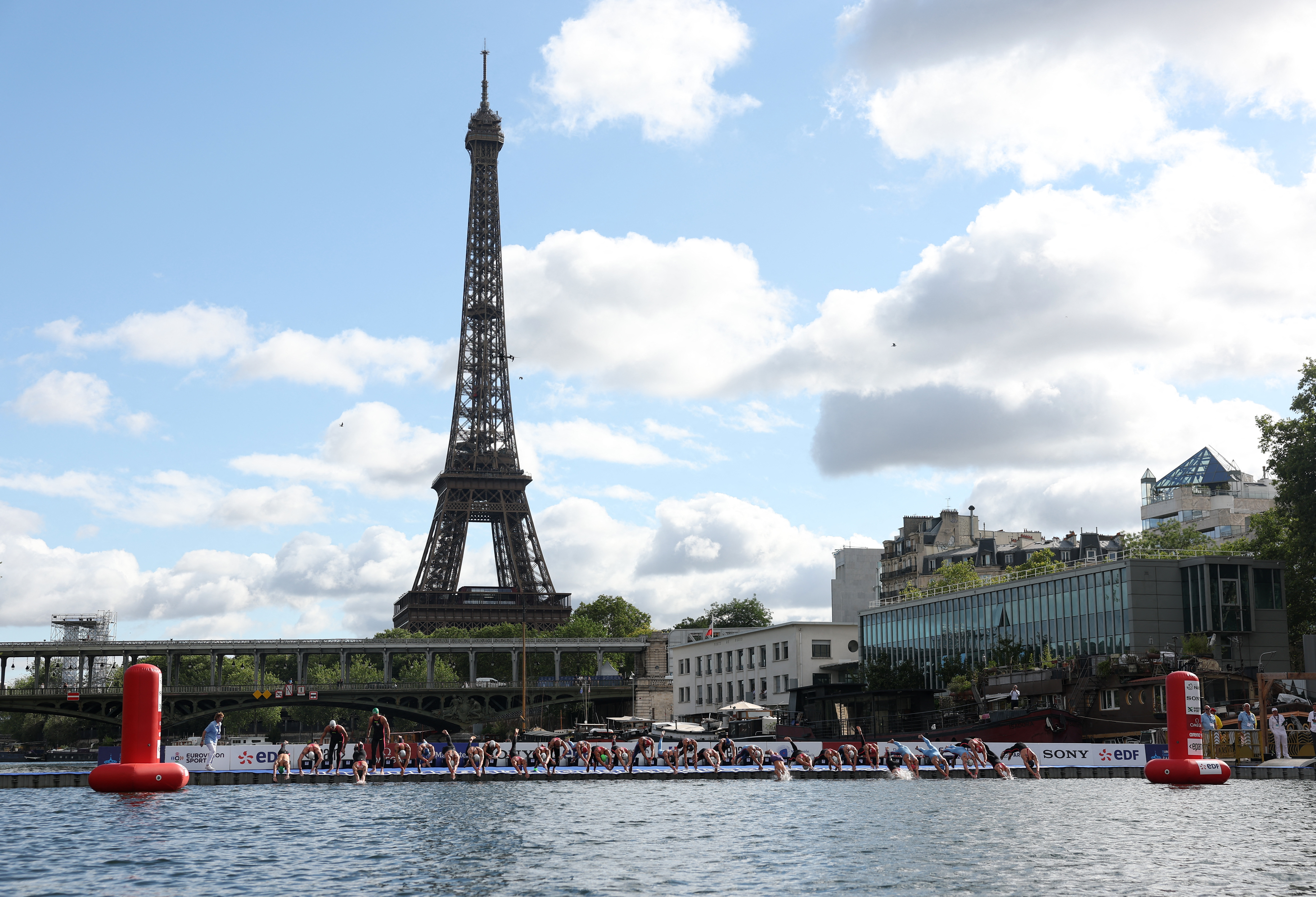 Vladimir Muratov finished 15th in Seine open water race