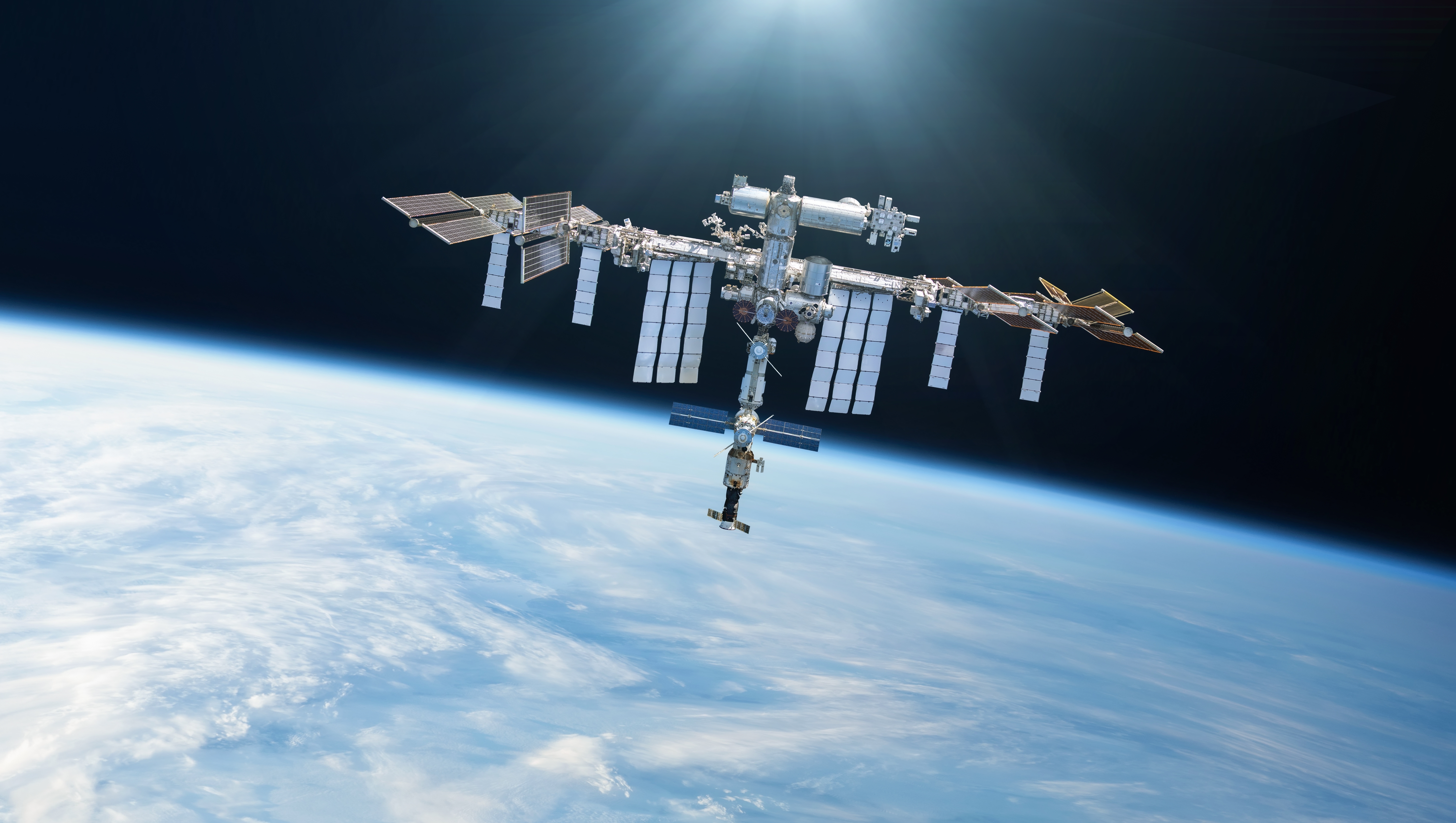 Roscosmos to Detach ROS Modules After ISS Deorbit Starts