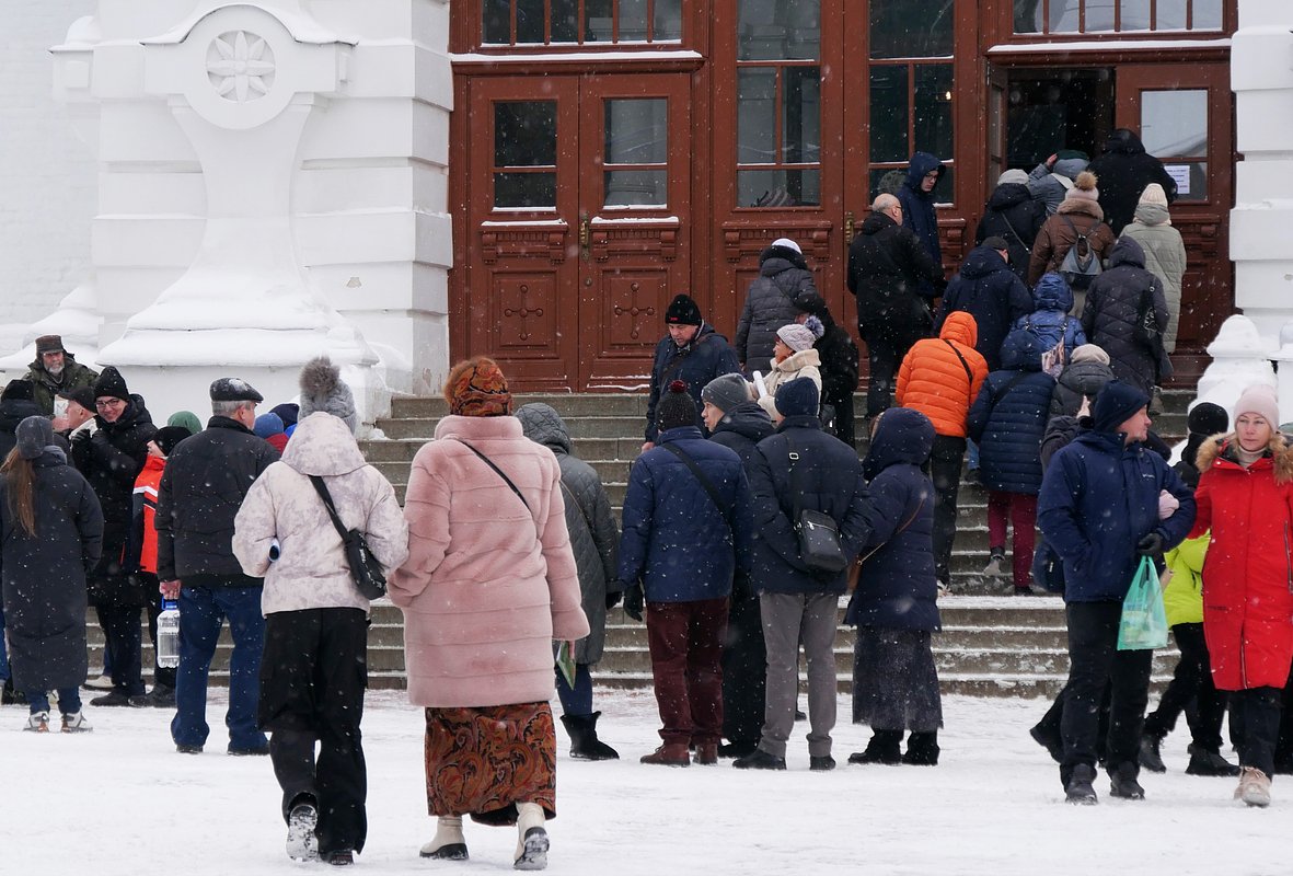 На Николу Зимнего верующие обязательно ходят на службу в храм