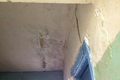 Аварийный дом. Архивное фото
