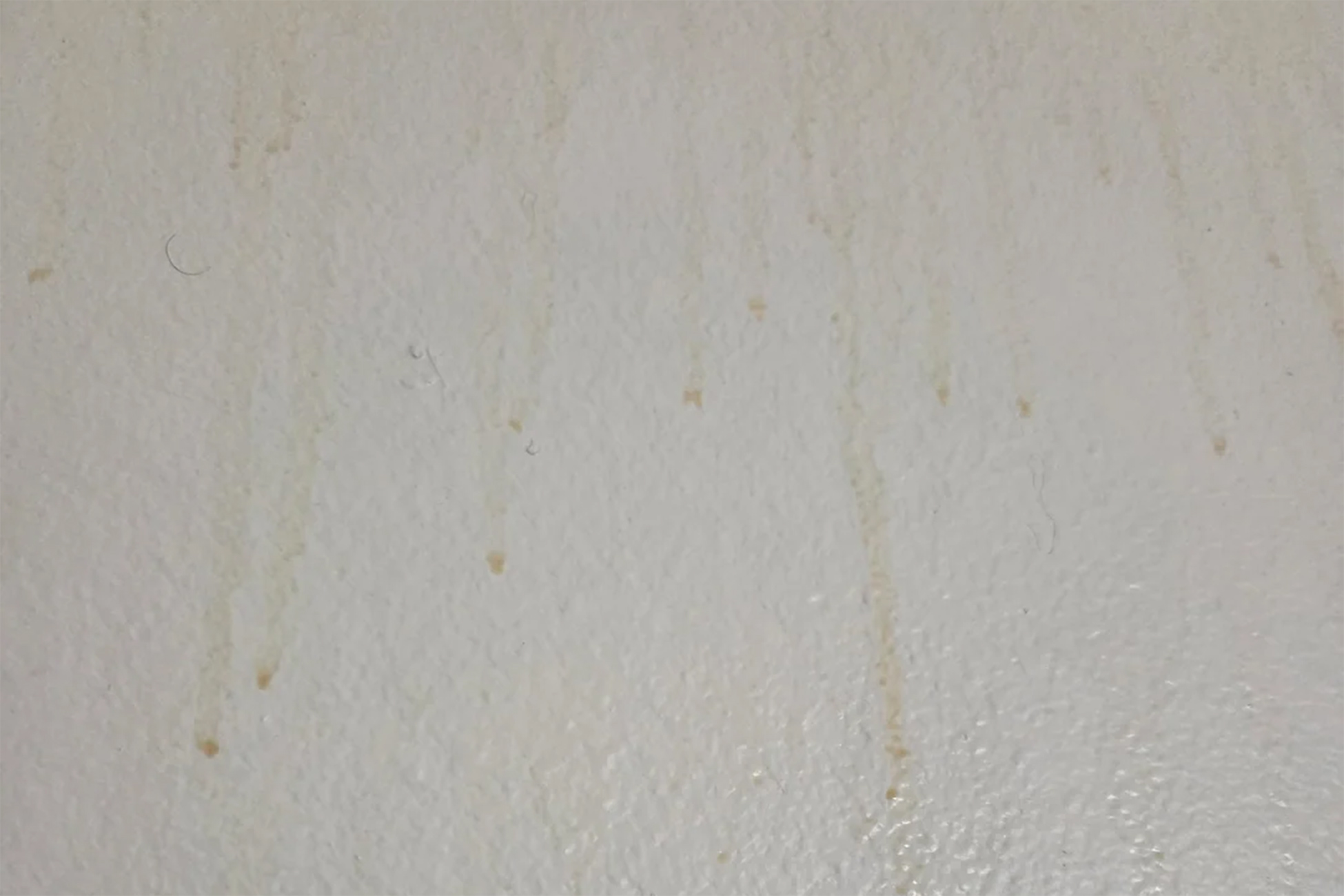 Reddit user baffled by brown liquid streaming down walls