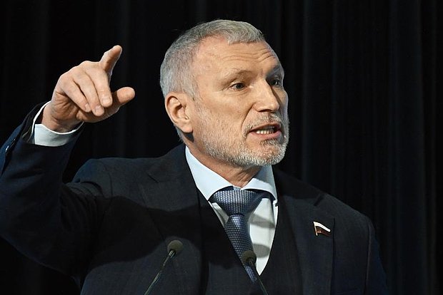 Алексей Журавлев